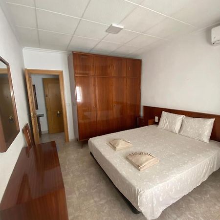 Cozy Apartment In Centre Of Alicante Near Plaza De Toros ภายนอก รูปภาพ