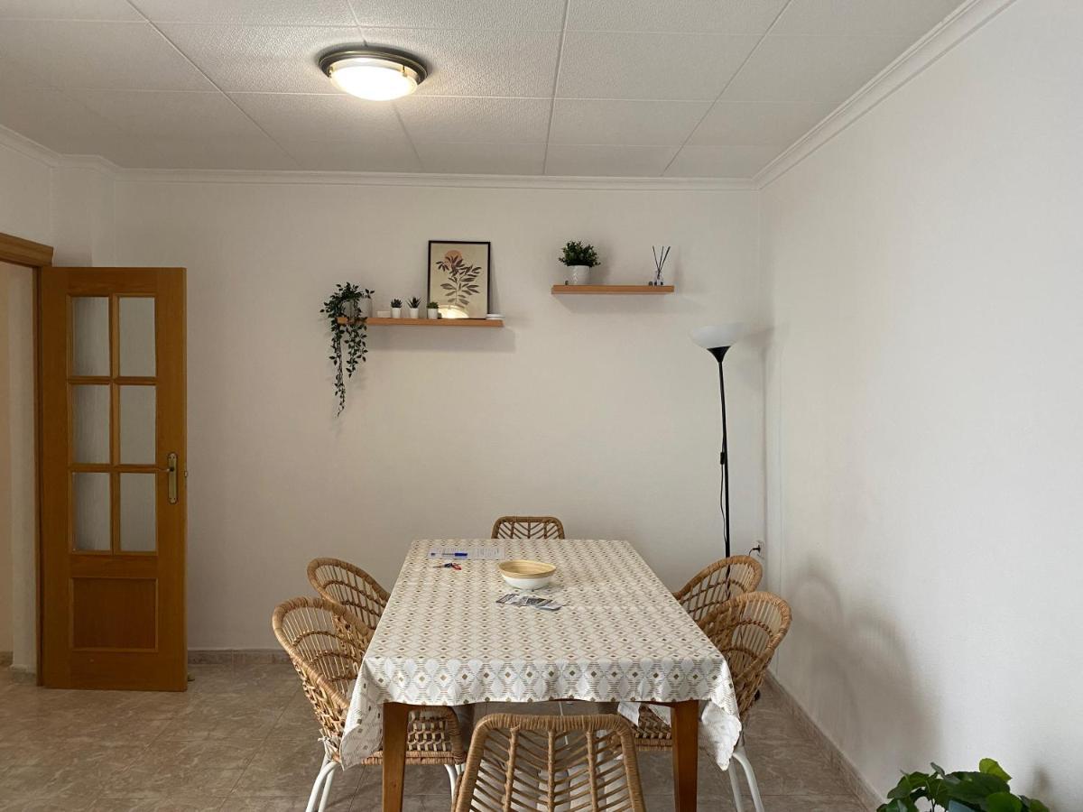 Cozy Apartment In Centre Of Alicante Near Plaza De Toros ภายนอก รูปภาพ